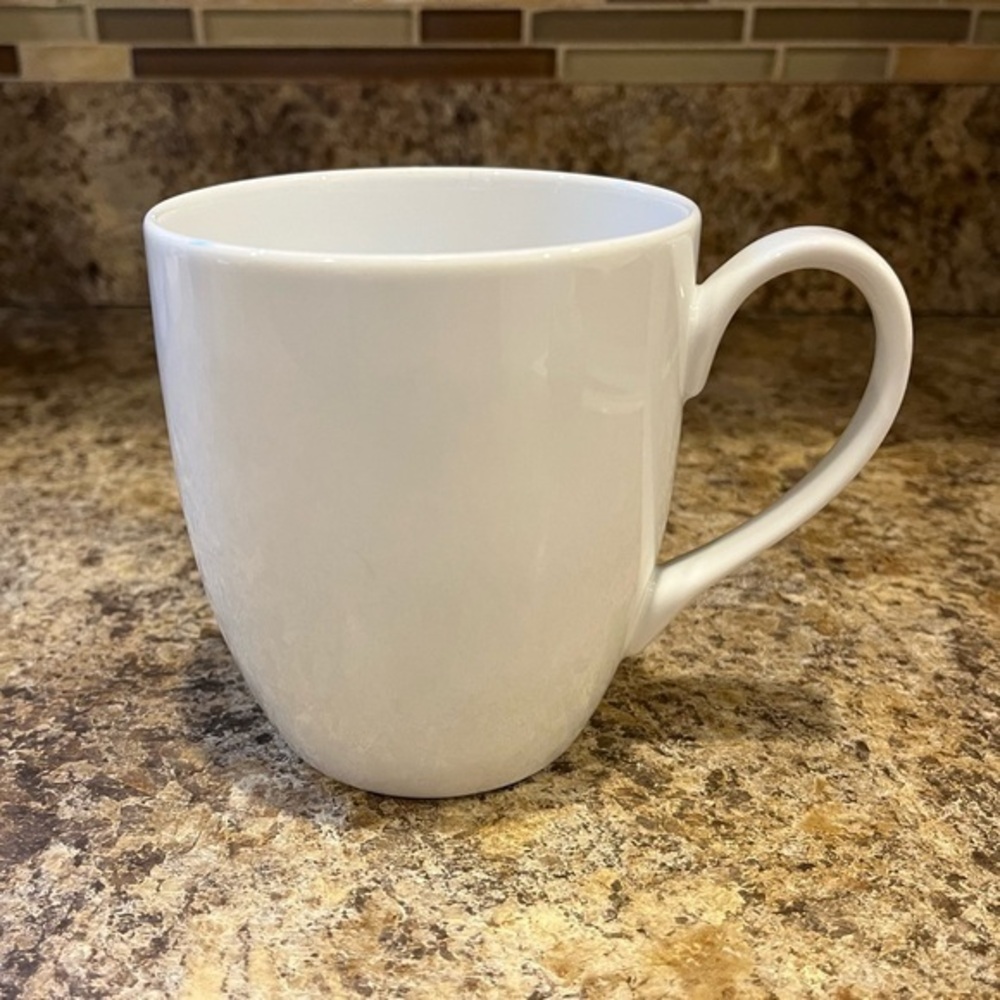 Crate&Barrel Classic White Mug Cup 16 oz.